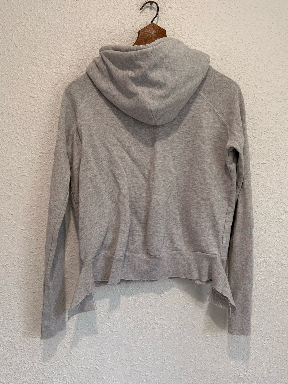 Frankie & Eileen tee lab heathered gray melange distressed hoodie sweatshirt M - Picture 6 of 7